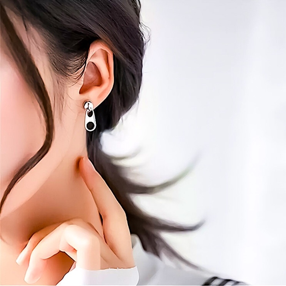 ⚜️𝟯𝟬%𝗢𝗙𝗙 𝗯𝘂𝗻𝗱𝗹𝗲𝘀 𝟯+⚜️ NEW Zipper Simple Drop Earrings - Picture 3 of 16